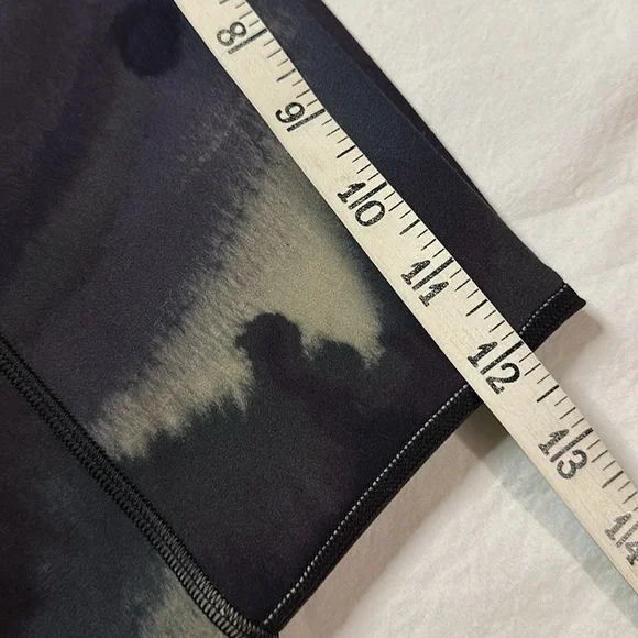 Lululemon Wunder Train High-Rise Tight 25" Size 6 - Picture 9 of 14